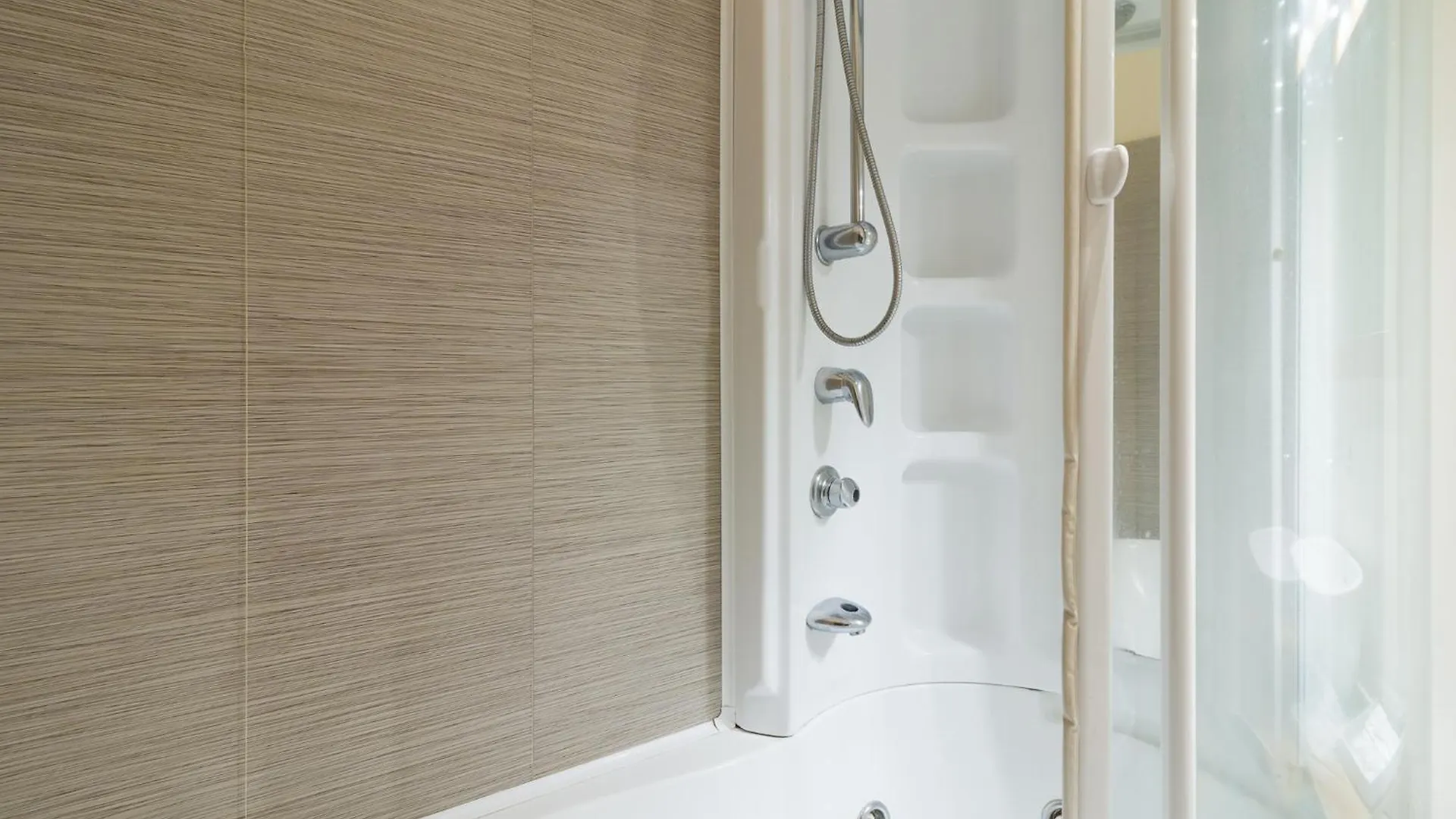 Splendido Appartamento Con 2 Camere Da Letto Milaan