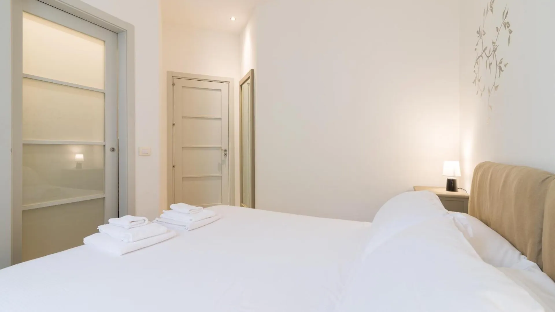 Apartment Splendido Appartamento Con 2 Camere Da Letto Milan