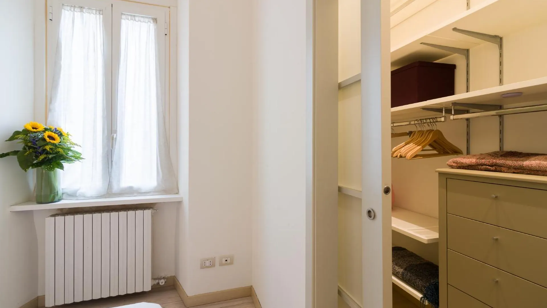 Splendido Appartamento Con 2 Camere Da Letto Milan Apartment