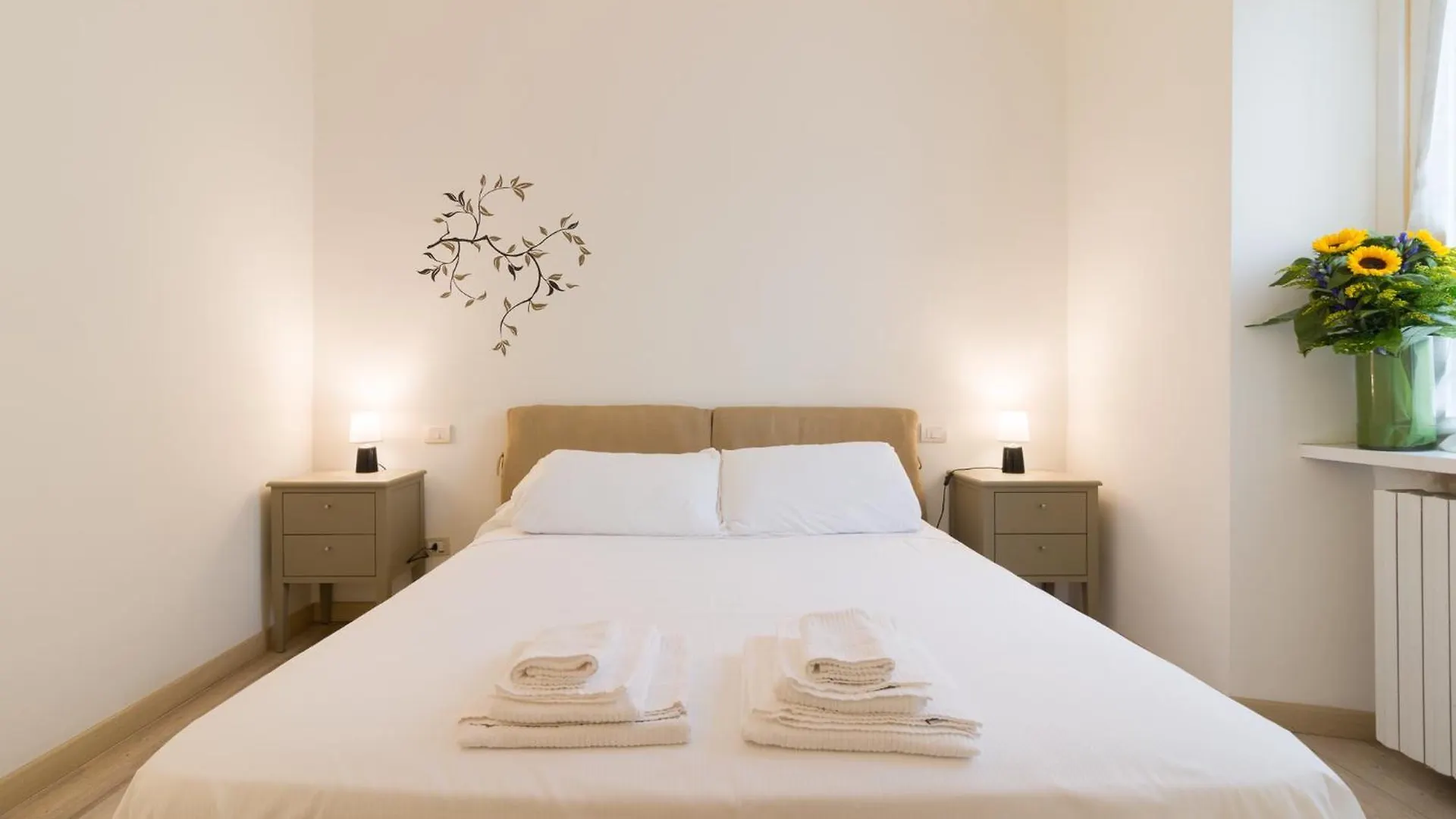 Apartment Splendido Appartamento Con 2 Camere Da Letto Milan Italy