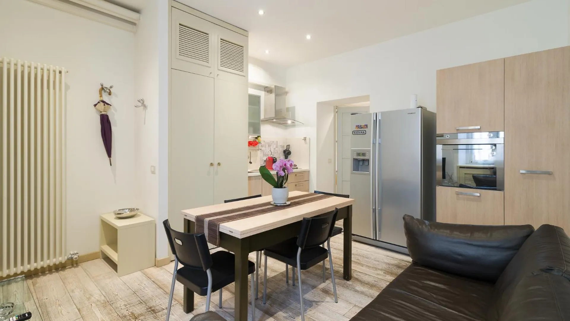 Splendido Appartamento Con 2 Camere Da Letto Milan