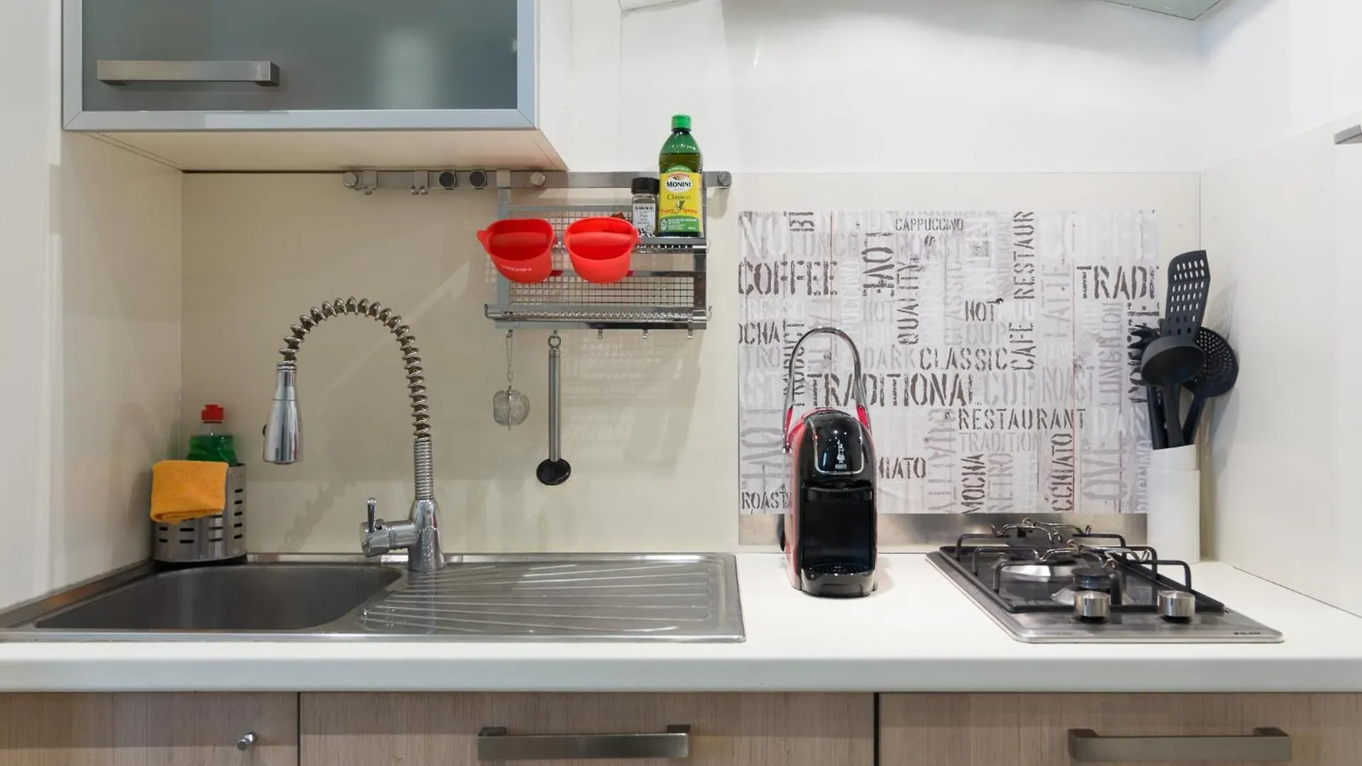 Apartment Splendido Appartamento Con 2 Camere Da Letto Milan Italy